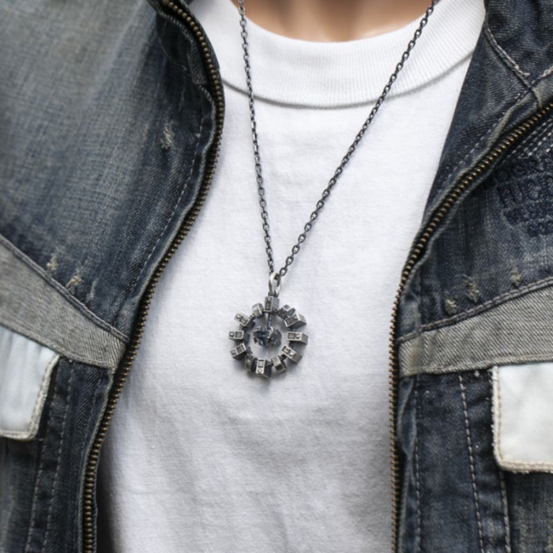 Kalung Liontin Model Stasiun L - Unique Anime Merchandise ulasan dan harga